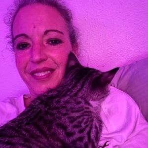 Meet your Posher, Tonia d